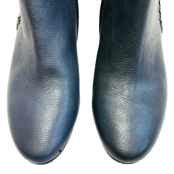 Naked Feet Women's Sz 7.5 Gray Leather Ankle Boots Side Zip Booties Peony - Picture 6 of 7